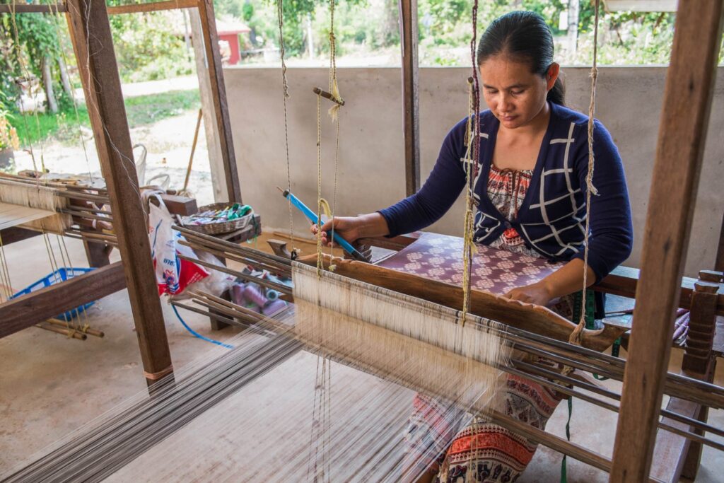 图片[2]-如何买到真正的柬埔寨手工艺纪念品 - 柬之窗-柬之窗