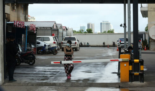 4名“巴铁”在西港上班吃不惯中国菜，报警被“绑架” 已获救-柬之窗