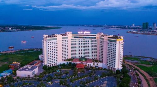 富豪周速光勋爵欲以15亿美元出售金边速卡大酒店与周边土地-柬之窗