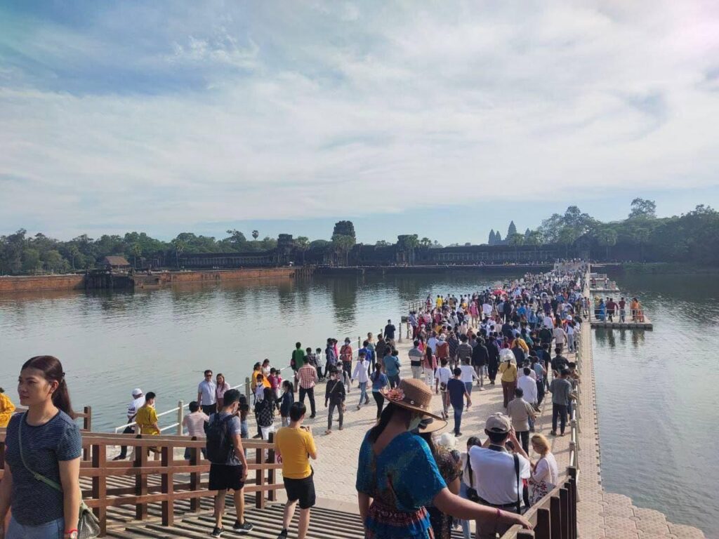 柬旅游部：3天全球新年假期，全国200万游客出游 - 柬之窗-柬之窗