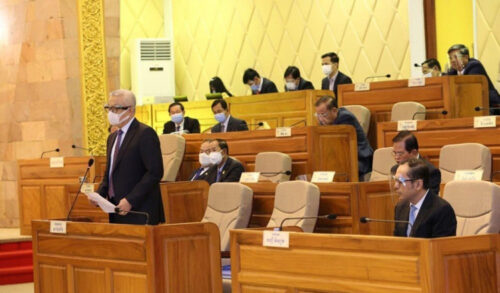 柬埔寨2022年人均收入有望增至1842美元-柬之窗