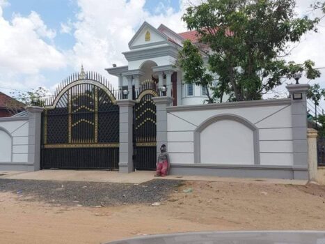 著名勋爵别墅开赌场 警察不敢查处-柬之窗