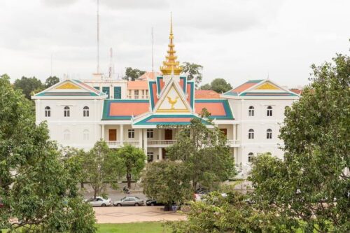 柬埔寨证券交易所预计今年有八家公司上市,上市公司达23家-柬之窗