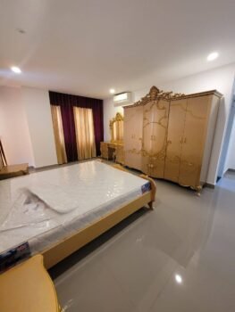 【洪㚞大道】独栋别墅出租-柬之窗