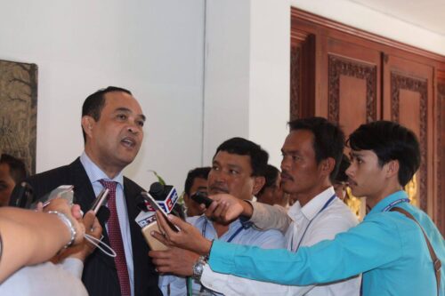 柬外交部：没有柬埔寨公民在乌克兰停留或学习-柬之窗