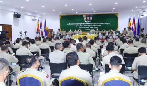 13万外国人居住在柬埔寨,移民总局加强在柬外国人信息登记-柬之窗