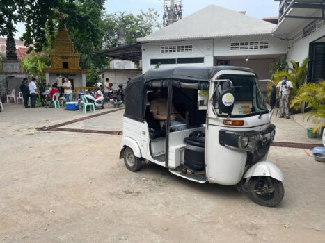 一中国男子死于三轮车内-柬之窗