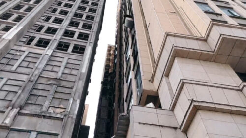 西港一中国男子坠楼-柬之窗