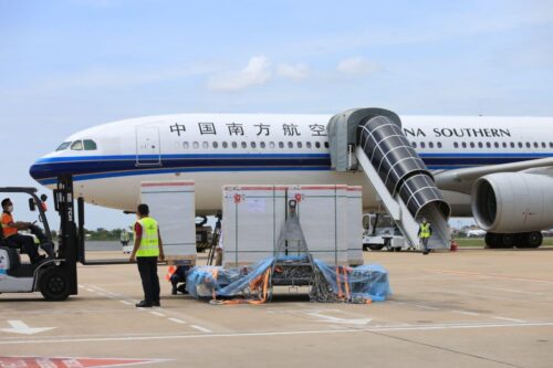 500万剂中国援助新冠疫苗明后日抵达柬埔寨-柬之窗
