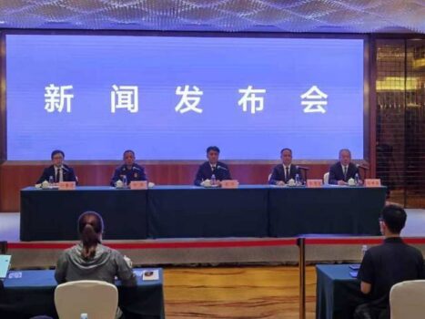 东航失事飞机黑匣子已找到一个-柬之窗