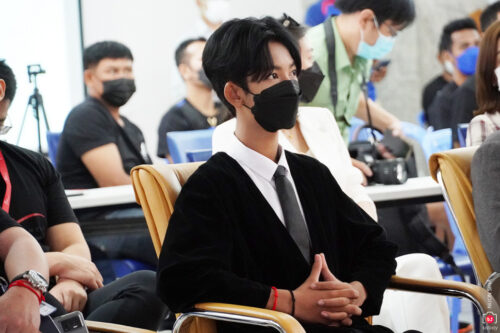 语言天才萨利呼吁支持《吴哥王者之战》中柬对抗赛-柬之窗