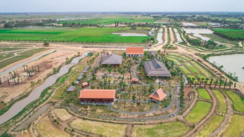 新开的生态度假村Phum Sokharavy-柬之窗