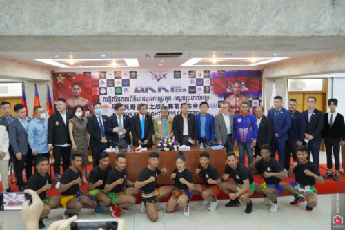 语言天才萨利呼吁支持《吴哥王者之战》中柬对抗赛-柬之窗