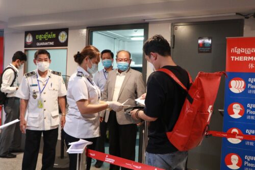 柬埔寨否认取消对未接种疫苗的旅客的强制隔离-柬之窗