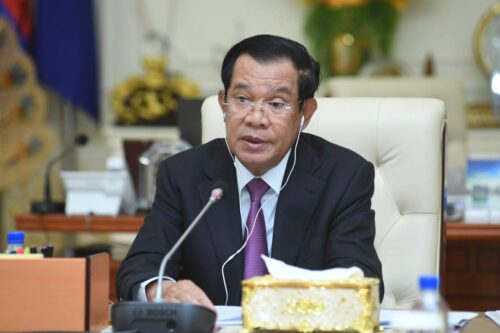 洪森敦促记者不要歪曲事实，损害媒体的价值-柬之窗