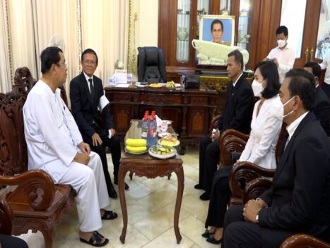 洪森允许金速卡会见就洪能逝世表示深切哀悼-柬之窗