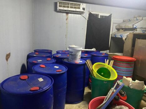 捣毁制毒工厂缴获1.4吨毒品与11吨原料-柬之窗