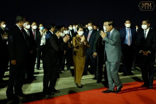 洪森首相结束访美行程顺利抵达金边-柬之窗