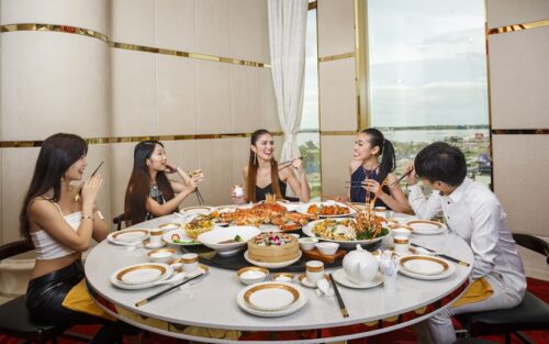 金界金銮殿(Hall of Golden Chimes)自助餐营业了-柬之窗