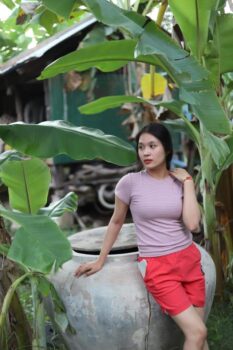 她叫jarng kim-柬之窗