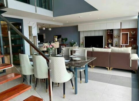 永旺1对面公寓出租四房一厅三卫-柬之窗