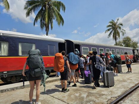 金边到西哈努克城:探索柬埔寨的铁路之旅-柬之窗